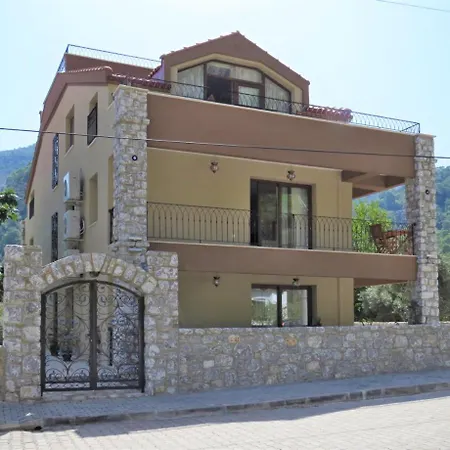 Solaire Tatil Evi * 말마리스